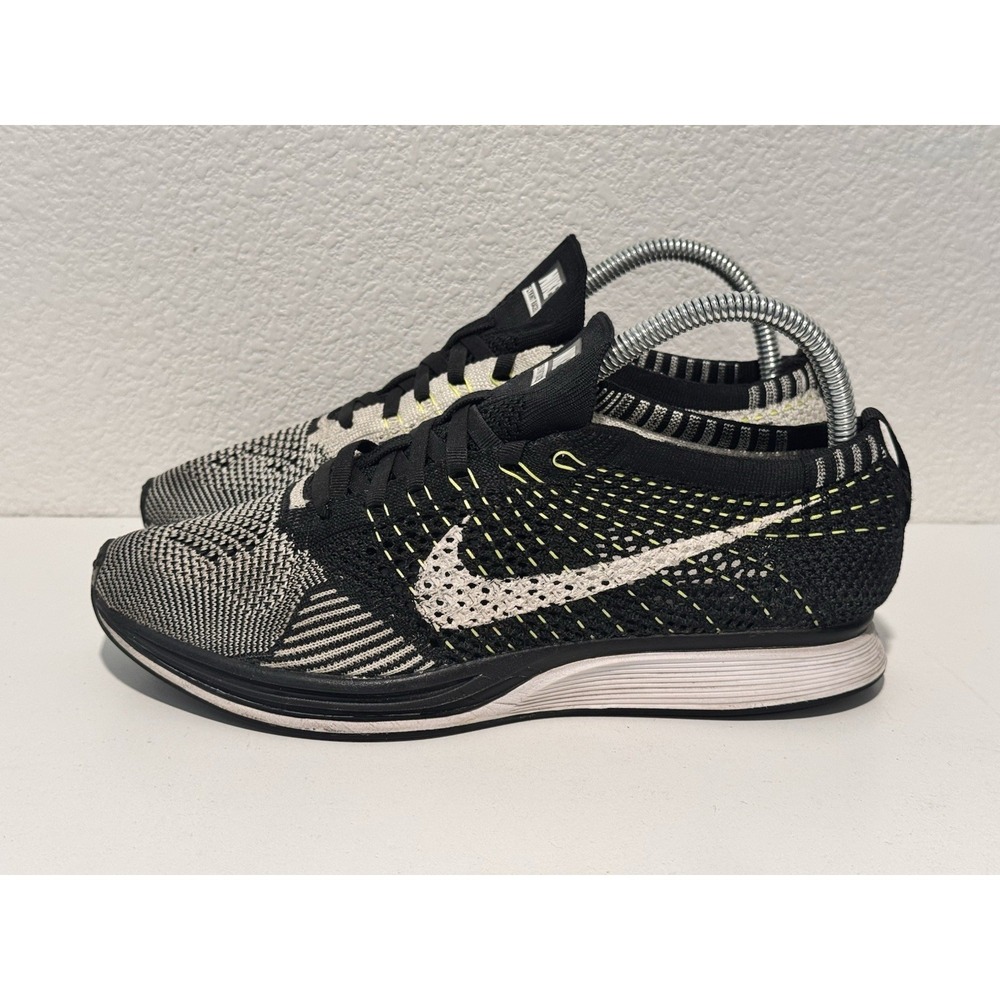 Nike Flyknit Racer Black White Volt Road Racing Shoes 526628-011 Mens 7 Wmns 8.5
